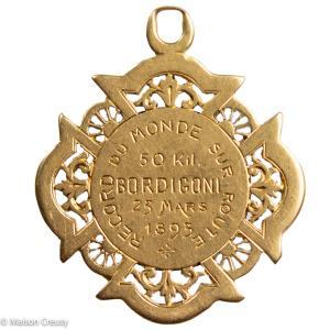 Gold medal world record cycling 50 km Bordigoni