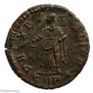 Helena AE centenionalis Treves 337-340 AD