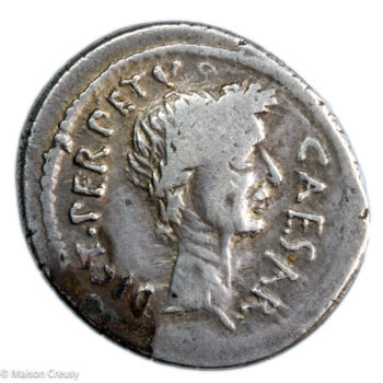 Jules Cesar denier Sepullius Macer